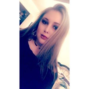 Meet your Posher, Devalyn